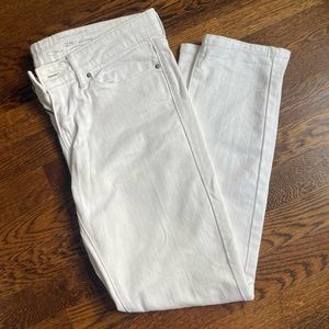 Levi’s White Denim Skinny Curve Jeans Size 28